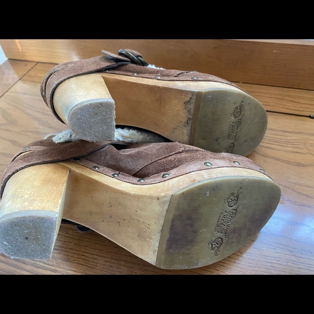 Clog Boots With Shearling Inside - image 3